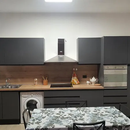 Tra Museo Ferrari, Stazione E Centro Appartement